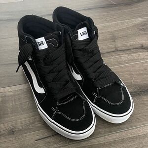 Vans Men's Black and White Sneakers